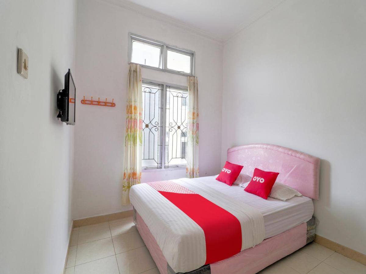 Oyo 2997 Grand Suites Palace 2 Sindanglaya المظهر الخارجي الصورة