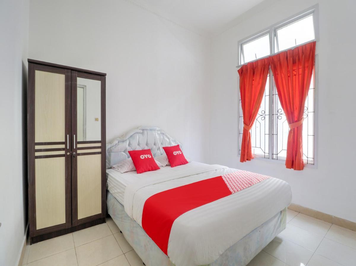Oyo 2997 Grand Suites Palace 2 Sindanglaya المظهر الخارجي الصورة