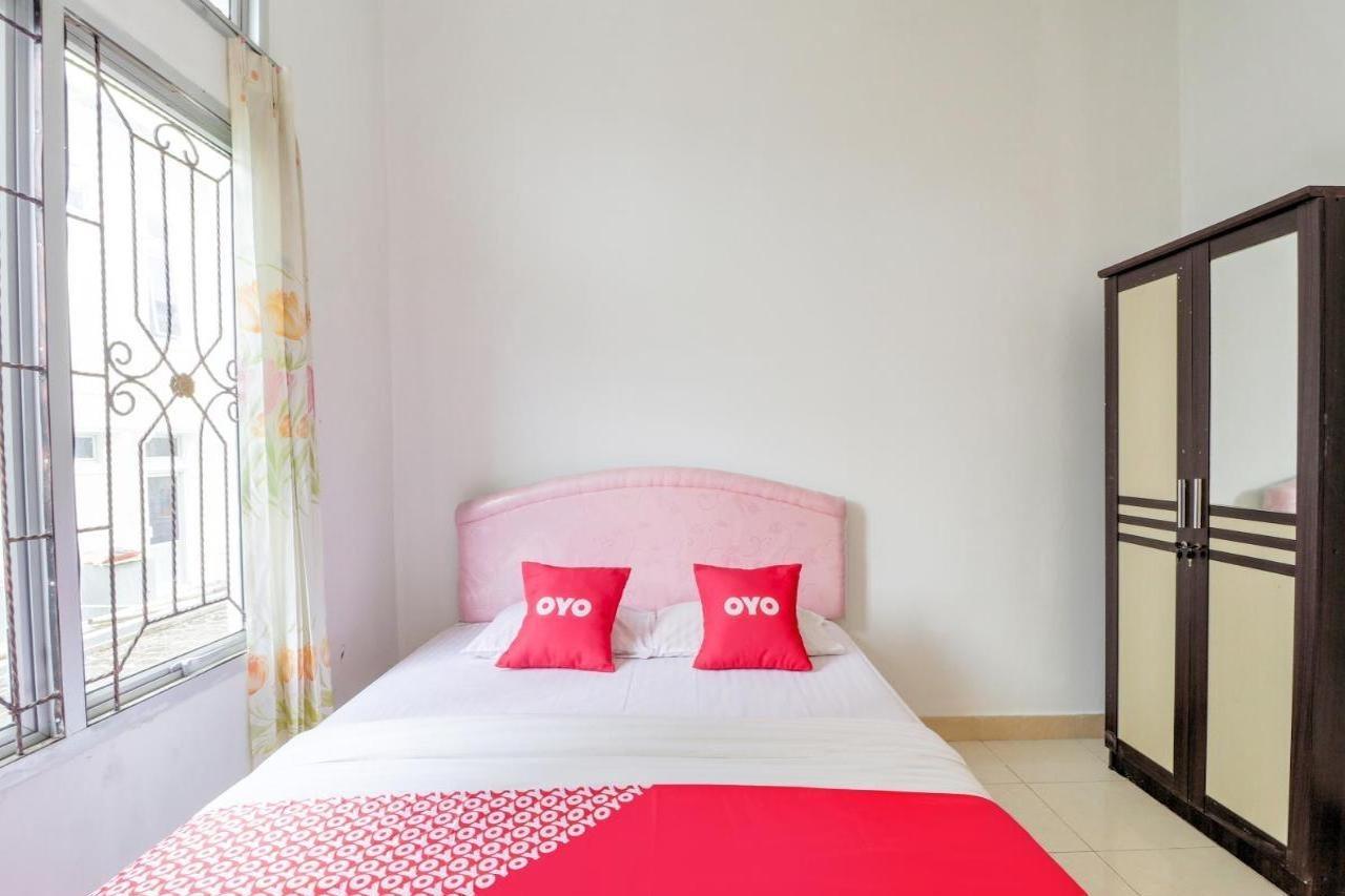 Oyo 2997 Grand Suites Palace 2 Sindanglaya المظهر الخارجي الصورة
