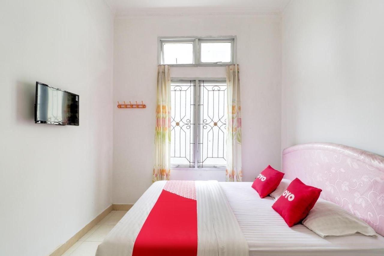 Oyo 2997 Grand Suites Palace 2 Sindanglaya المظهر الخارجي الصورة